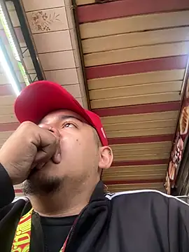 OliverTabordaa online show from 04/12/26, 01:03