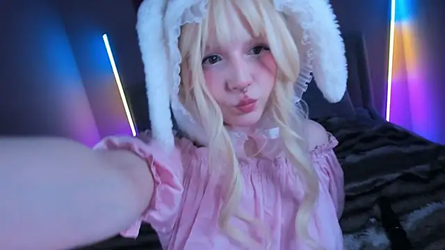 EvaforHIM online show from 04/04/26, 10:27