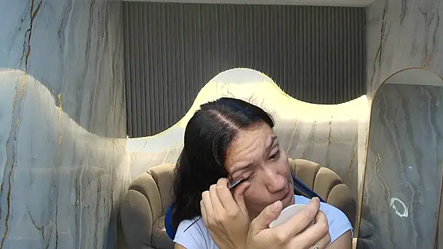 candy sky r online show from 04/18/26, 03:09