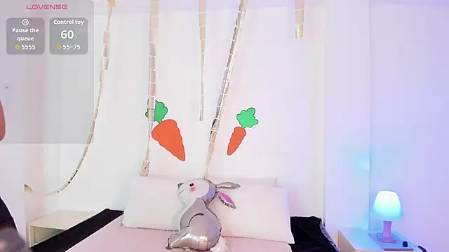 Snapshot of Eve-01 chatting on 04/03/26, 07:31 Eve-01 online show from 04/03/26, 07:31