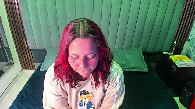 Ivy Brown  online show from 04/16/26, 02:23