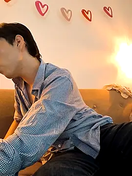 Lucca  555 online show from 03/08/26, 06:44