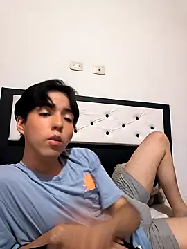 Lucca  555 online show from 03/31/26, 02:02