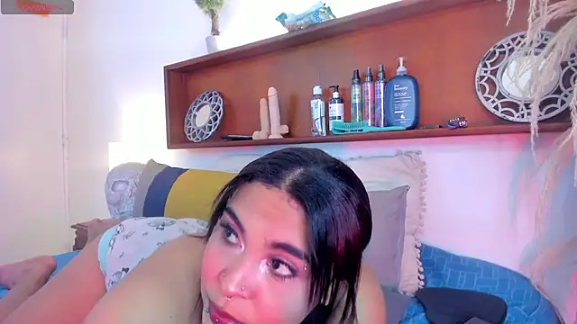 Candyy rose  online show from 04/15/26, 03:34