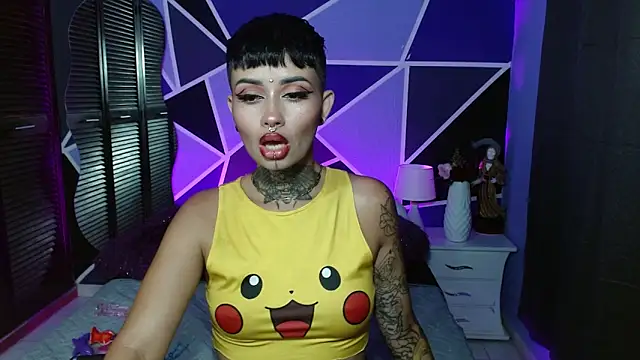 Sol Baker online show from 04/06/26, 03:13