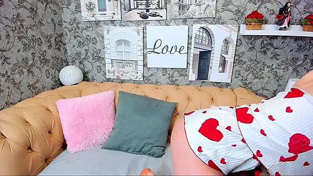 Kate Viz online show from 03/17/26, 09:34