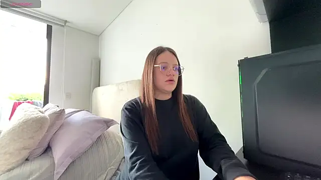 Sarahhh 0 online show from 03/15/26, 09:22