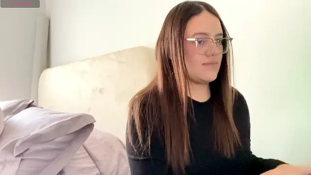 Sarahhh 0 online show from 03/04/26, 08:16