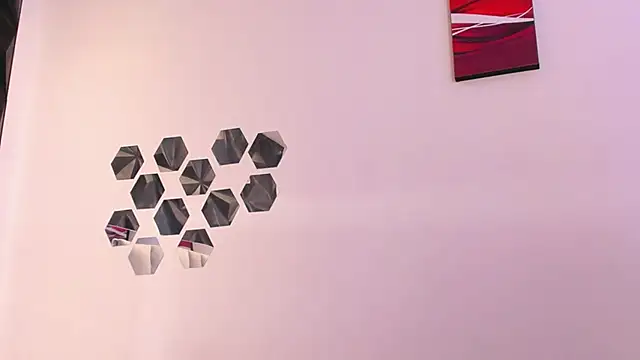 Katijis online show from 04/15/26, 07:29