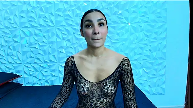 SOPHIA ZC online show from 04/15/26, 08:20