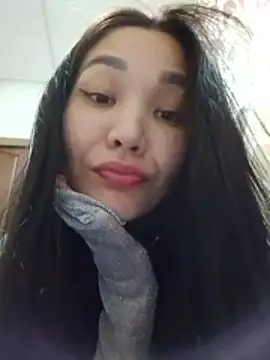 HollyXMolly online show from 03/09/26, 04:21