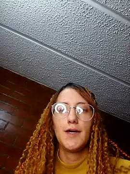 susanhottie1 online show from 04/14/26, 12:26
