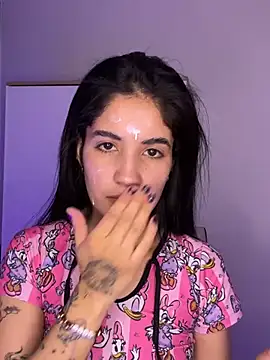 Lucy engel online show from 06/05/26, 01:32