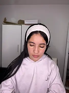 Lucy engel online show from 05/25/26, 11:25