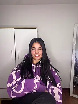 Lucy engel online show from 05/27/26, 01:57