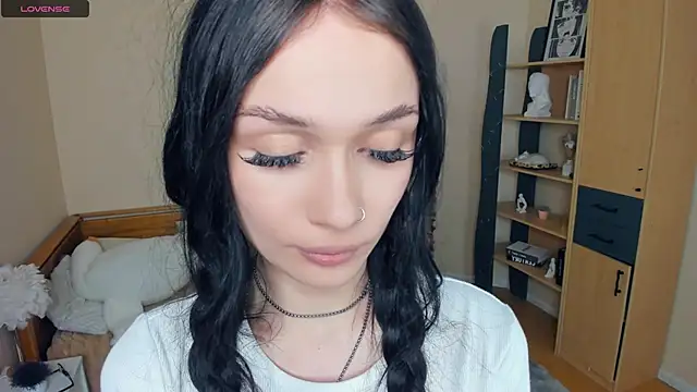 LynnCiprian online show from 04/12/26, 08:12