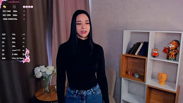 XeniaRoehl online show from 03/05/26, 07:16