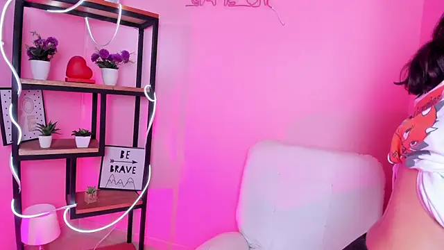 Nami Velle online show from 04/01/26, 01:01