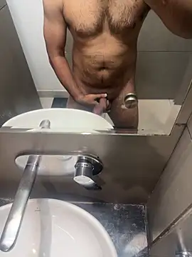 Snapshot of Vibrator2509 chatting on 03/17/26, 06:44 Vibrator2509 online show from 03/17/26, 06:44