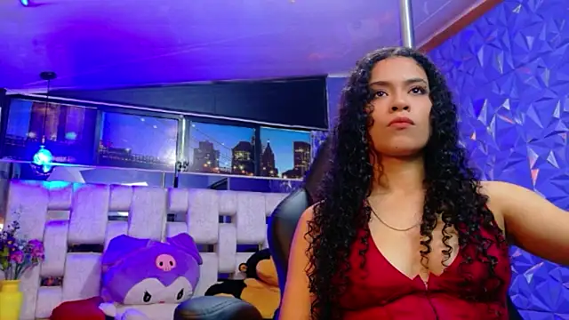 Nessa Luuv online show from 03/25/26, 12:37