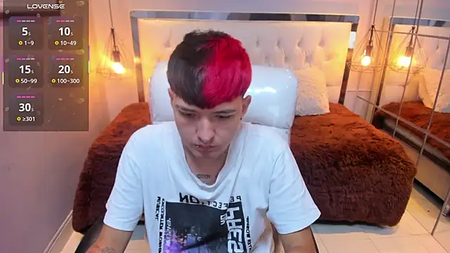 Santiago morgan online show from 03/19/26, 09:59