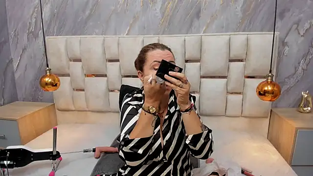 Milf Drip online show from 06/01/26, 12:05