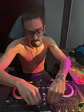 psycrema online show from 04/19/26, 02:29