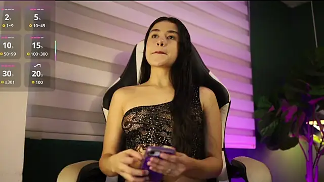 Danaa Rousee  online show from 04/08/26, 08:32