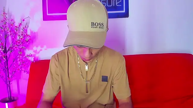 Naughty hot01 online show from 03/05/26, 10:12