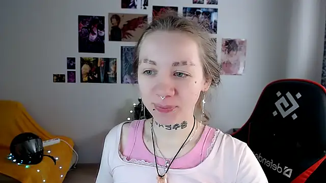 Nica Kawaii online show from 04/07/26, 07:43