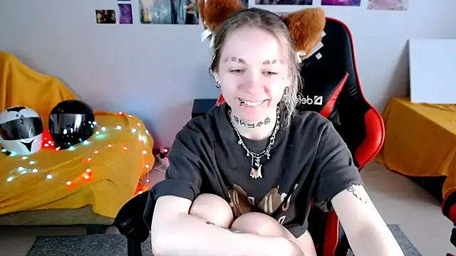 Nica Kawaii online show from 05/22/26, 12:58