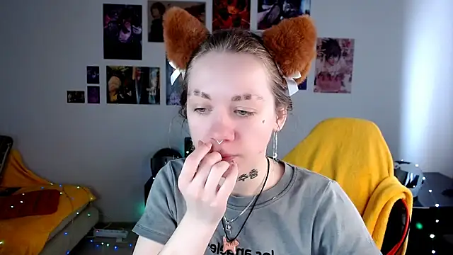 Nica Kawaii online show from 04/20/26, 09:01