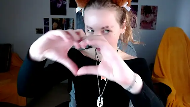 Nica Kawaii online show from 04/15/26, 02:10