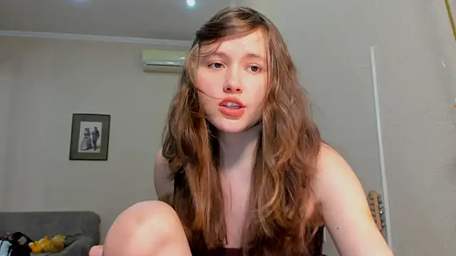 Snapshot of MaryannSofts chatting on 04/19/26, 04:41 MaryannSofts online show from 04/19/26, 04:41