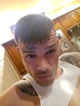 CrystalNBubba online show from 03/05/26, 04:31