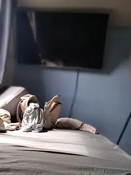 YourLiaa  online show from 03/11/26, 02:55