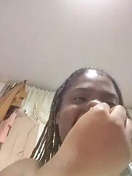 YourLiaa  online show from 03/10/26, 11:53