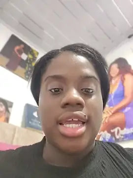 YourLiaa  online show from 03/20/26, 10:44