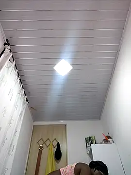 YourLiaa  online show from 04/24/26, 07:43