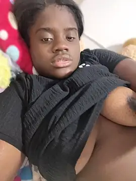 YourLiaa  online show from 03/28/26, 03:29