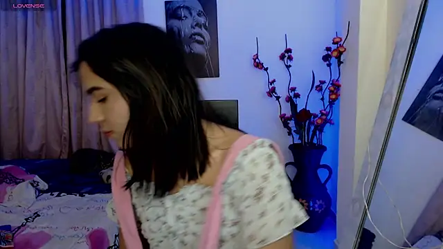 Candyy doll   online show from 03/09/26, 08:18