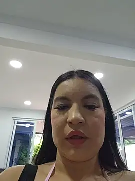 Pretty Julieta online show from 04/01/26, 07:22