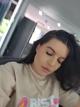 Pretty Julieta online show from 04/02/26, 09:10