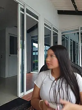Pretty Julieta online show from 04/28/26, 10:36