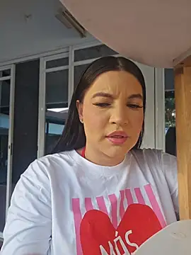 Pretty Julieta online show from 04/13/26, 10:03