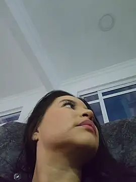 Pretty Julieta online show from 03/12/26, 10:36