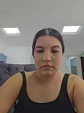 Snapshot of Pretty_Julieta chatting on 07/10/26, 06:30 Pretty Julieta online show from 07/10/26, 06:30