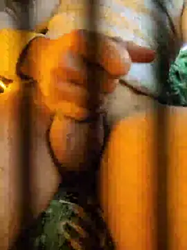 Snapshot of Cchg212 chatting on 04/13/26, 03:16 Cchg212 online show from 04/13/26, 03:16