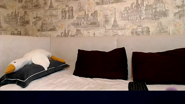 PrettyTayaOne online show from 03/13/26, 09:25