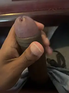 Snapshot of sexcboi69 chatting on 06/18/26, 01:27 sexcboi69 online show from 06/18/26, 01:27